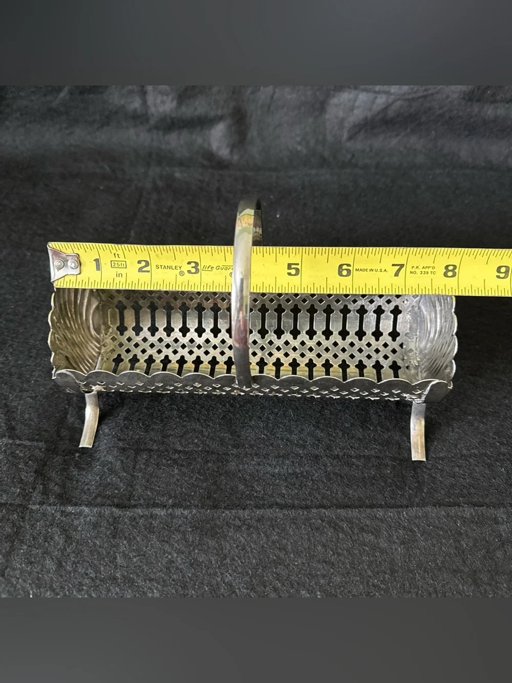 Vintage Leonard Silver Plate Pierced Biscuit Cracker Holder Metal Cradle Basket